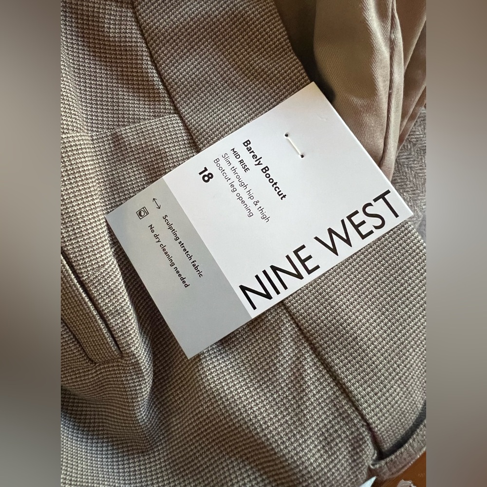 NWT Nine West Barely Bootcut Pants Size 18 Taupe Houndstooth - Picture 6 of 6
